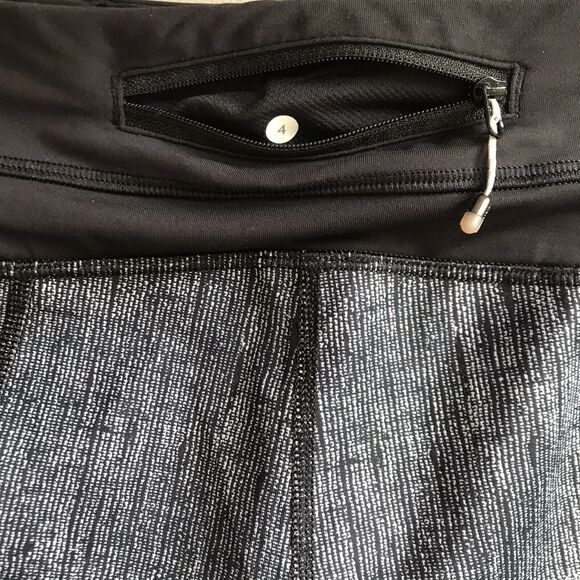 Lululemon Run Inspire Crop II Luxtreme Burlap Texture Black Dune Size 4 Leggings - Picture 5 of 12